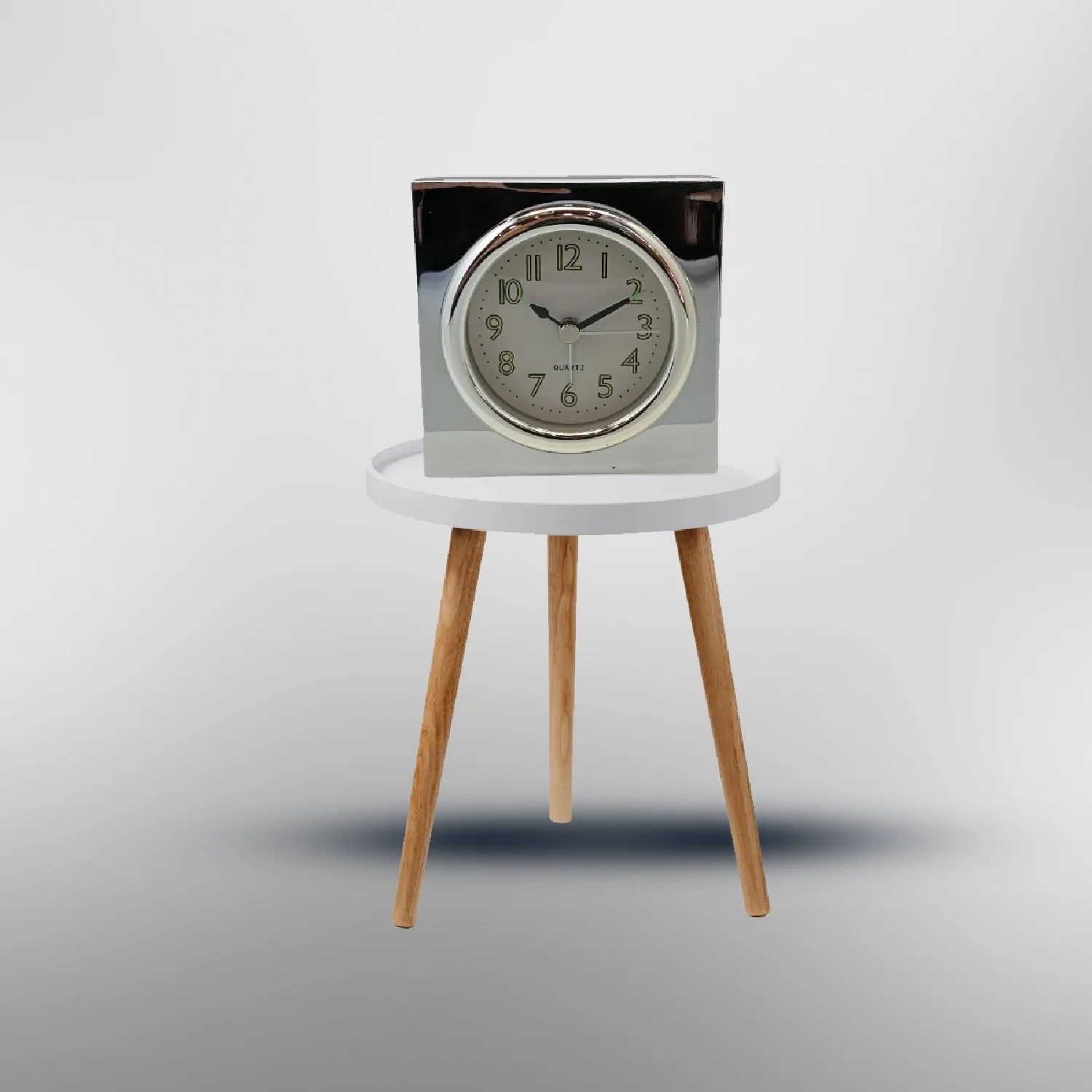 Silver Analog Alarm Clock - 9x9 cm Stylish Design Perfect for Bedroom And Office Decor - Image 2
