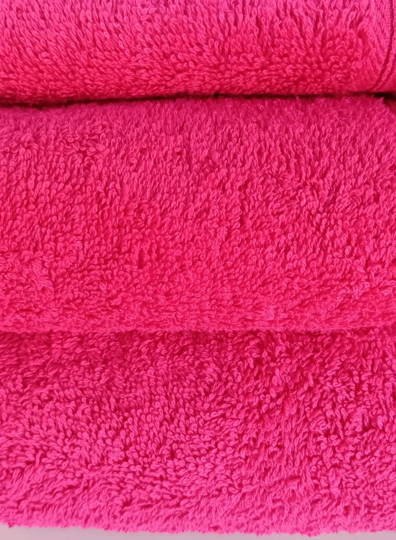 Bella Casa - 3 pc Luxury Towel Set, 100% Premium Cotton, 630 GSM, Ultra Soft and Highly Absorbent, Expertly Woven for Durability, Hotel & Spa Quality Towels, 1 Bath Towel 70X150, 1 Hand Towel 50X80cm, 1 Face Towel 30X30cm, Pink - Image 2